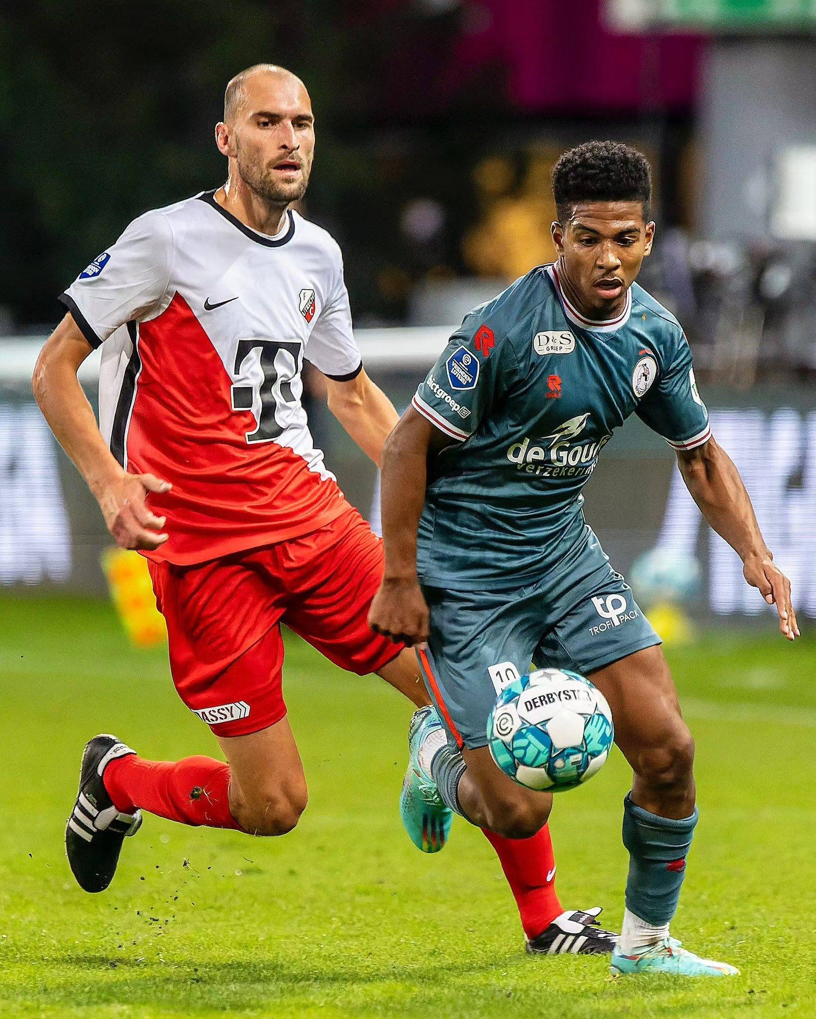 在竞争激烈 在竞争激烈